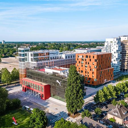 Ac Hotel By Marriott Страсбург Екстериор снимка